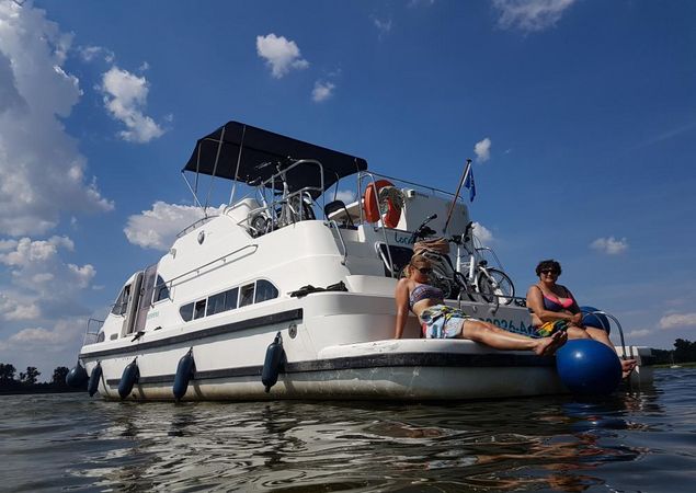 Europa 600 | © Locaboat Holidays, Foto: © Locaboat Holidays, Lizenz: © Locaboat Holidays Europa 600 | © Locaboat Holidays, Foto: © Locaboat Holidays, Lizenz: © Locaboat Holidays