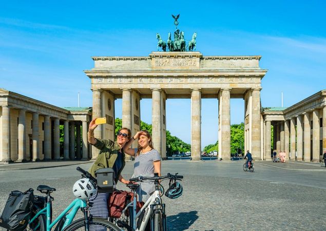Brandenburger Tor Berlin, Startpunkt, Foto: Tiemann, Lizenz: TV Mecklenburg Vorpommern e.V. Brandenburger Tor Berlin, Startpunkt, Foto: Tiemann, Lizenz: TV Mecklenburg Vorpommern e.V.