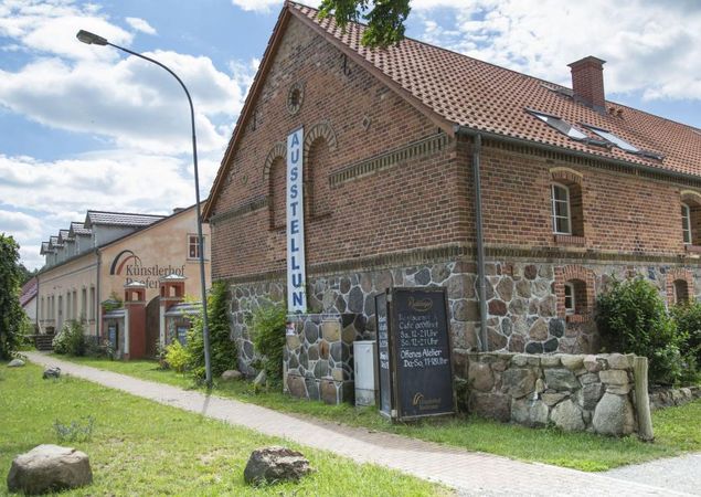 Künstlerhof Roofensee in Menz, Foto: TMB-Fotoarchiv/Steffen Lehmann