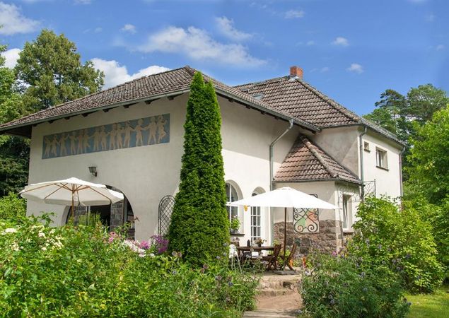 Außenansicht Eulenhaus, Foto: Suzanne Jones, Lizenz: Suzanne Jones Außenansicht Eulenhaus, Foto: Suzanne Jones, Lizenz: Suzanne Jones