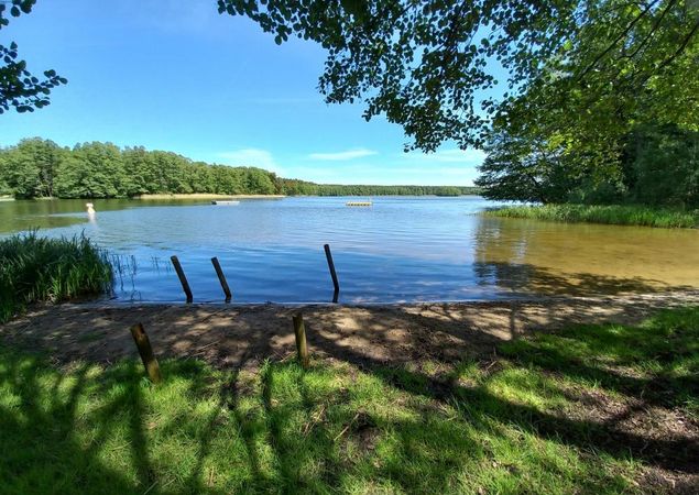 Badestelle am Moderfitzsee in Himmelpfort, Foto: Rhea Knaak, Lizenz: REGiO-Nord Badestelle am Moderfitzsee in Himmelpfort, Foto: Rhea Knaak, Lizenz: REGiO-Nord