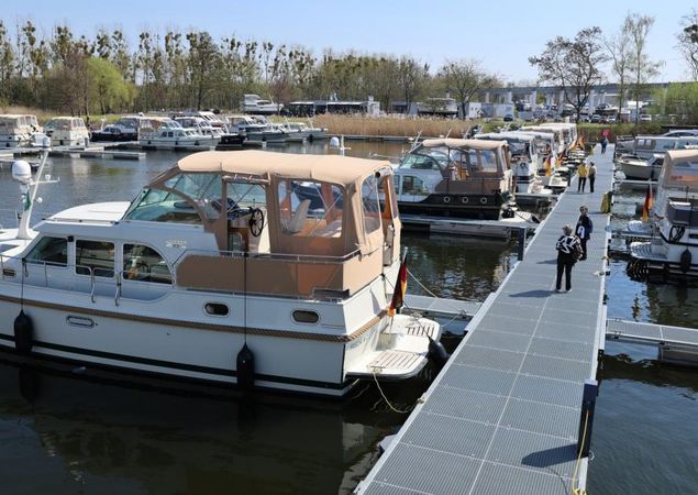 Marina Zehdenick am Prerauer Stich, Foto: Uwe Halling, Lizenz: EastWest Marina Zehdenick am Prerauer Stich, Foto: Uwe Halling, Lizenz: EastWest