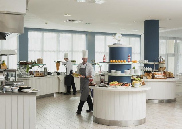 Buffet, Foto: Precise Resort Hafendorf Rheinsberg