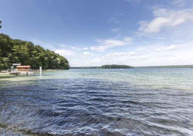 Blick auf den Stechlinsee, Foto: Steffen Lehmann, Lizenz: TMB-Fotoarchiv Blick auf den Stechlinsee, Foto: Steffen Lehmann, Lizenz: TMB-Fotoarchiv