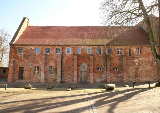 Klostergebäude Außenansicht, Foto: Uwe Halling, Lizenz: Amt Gransee und Gemeinden Klostergebäude Außenansicht, Foto: Uwe Halling, Lizenz: Amt Gransee und Gemeinden