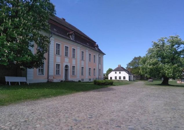 Gutshaus Zernikow, Foto: Tourismusverband Ruppiner Seenland e.V. , Lizenz: Tourismusverband Ruppiner Seenland e.V.