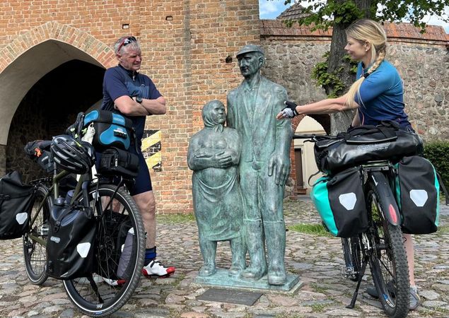Ruppiner Tor mit Skulptur in Gransee, Foto: Thomas Widerin, Lizenz: Thomas Widerin Ruppiner Tor mit Skulptur in Gransee, Foto: Thomas Widerin, Lizenz: Thomas Widerin