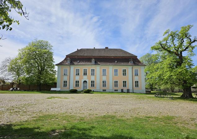 Gut Zernikow, Foto: Jannika Olesch, Lizenz: Tourismusverband Ruppiner Seenland e. V.