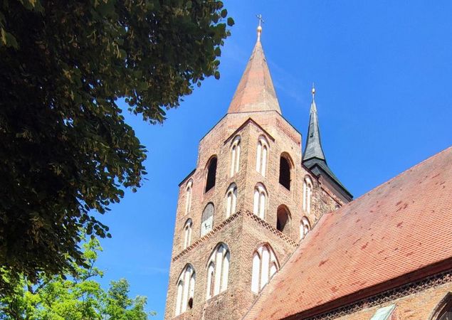 St. Marien-Kirche Gransee – Außenansicht, Foto: Anke Treichel, Lizenz: REGiO-Nord mbH
