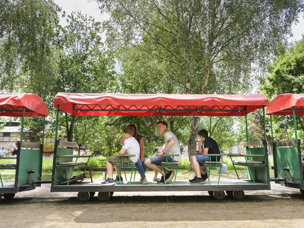 Ziegeleibahn-Rundfahrt, Foto: Tom Schweers, Lizenz: Ziegeleipark Mildenberg Ziegeleibahn-Rundfahrt, Foto: Tom Schweers, Lizenz: Ziegeleipark Mildenberg