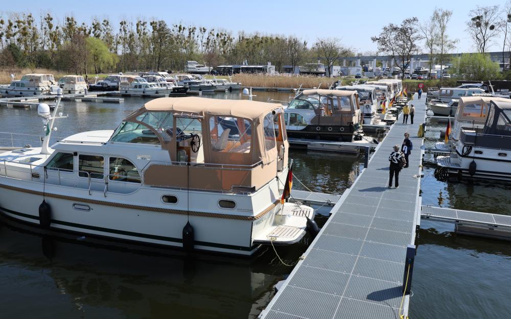 Marina Zehdenick am Prerauer Stich, Foto: Uwe Halling, Lizenz: EastWest Marina Zehdenick am Prerauer Stich, Foto: Uwe Halling, Lizenz: EastWest
