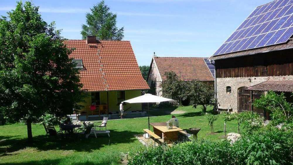 Ferienwohnung-Forsthaus-Innenhof, Foto: Rolf Birnstein, Lizenz: Rolf Birnstein Ferienwohnung-Forsthaus-Innenhof, Foto: Rolf Birnstein, Lizenz: Rolf Birnstein
