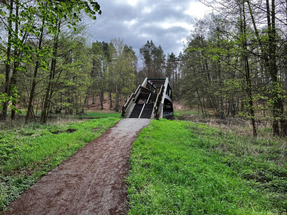 Brücke über die Woblitz, Foto: Jörg Bartz, Lizenz: TV Ruppiner Seenland e.V. Brücke über die Woblitz, Foto: Jörg Bartz, Lizenz: TV Ruppiner Seenland e.V.